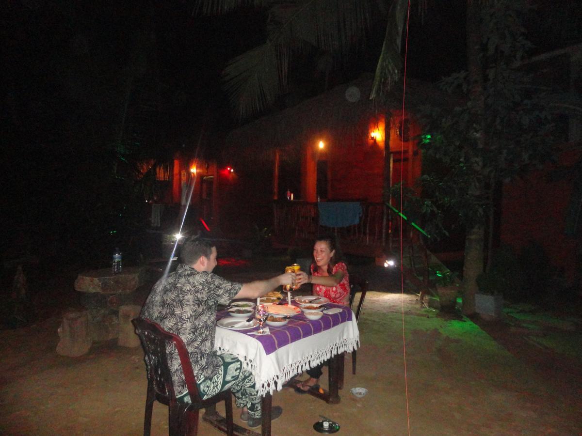 The Green Station Hotel Dikwella Exterior foto