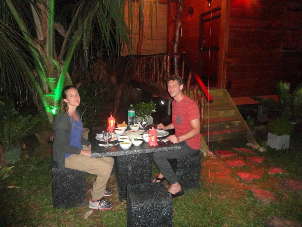The Green Station Hotel Dikwella Exterior foto